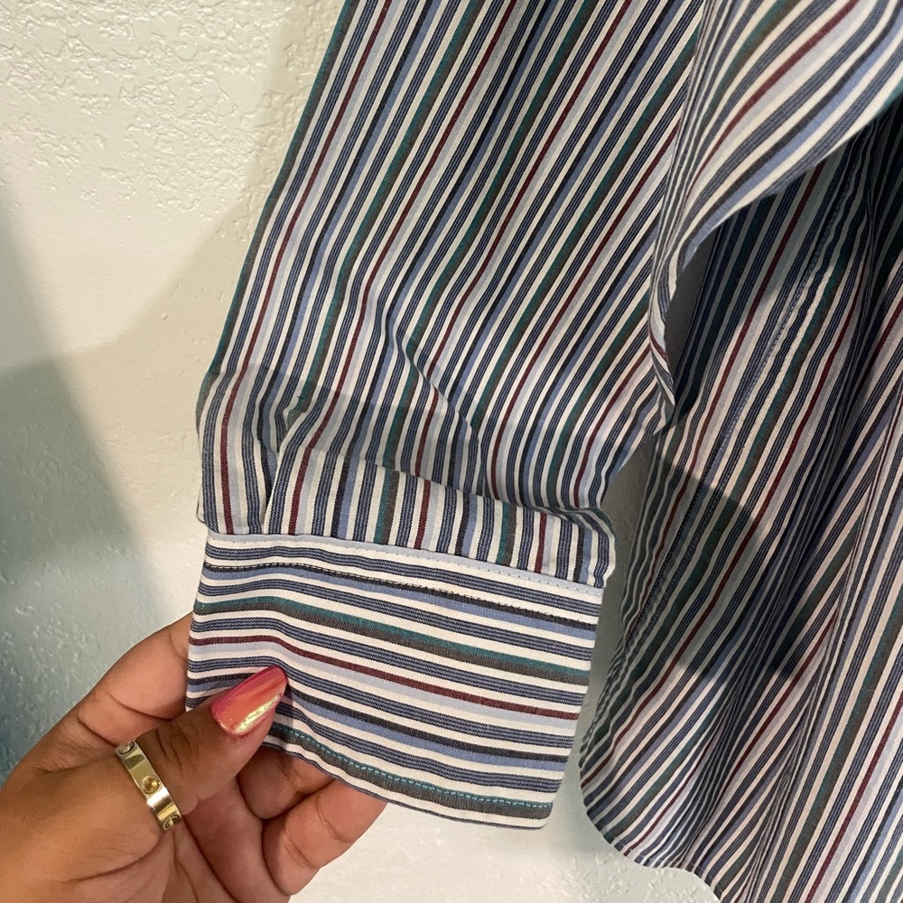 Button Up - Picture 2 of 7